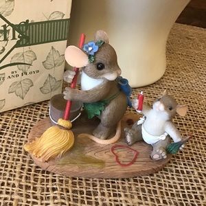 F&F Charming Tails “You Can’t Wash Away My Love” figurine